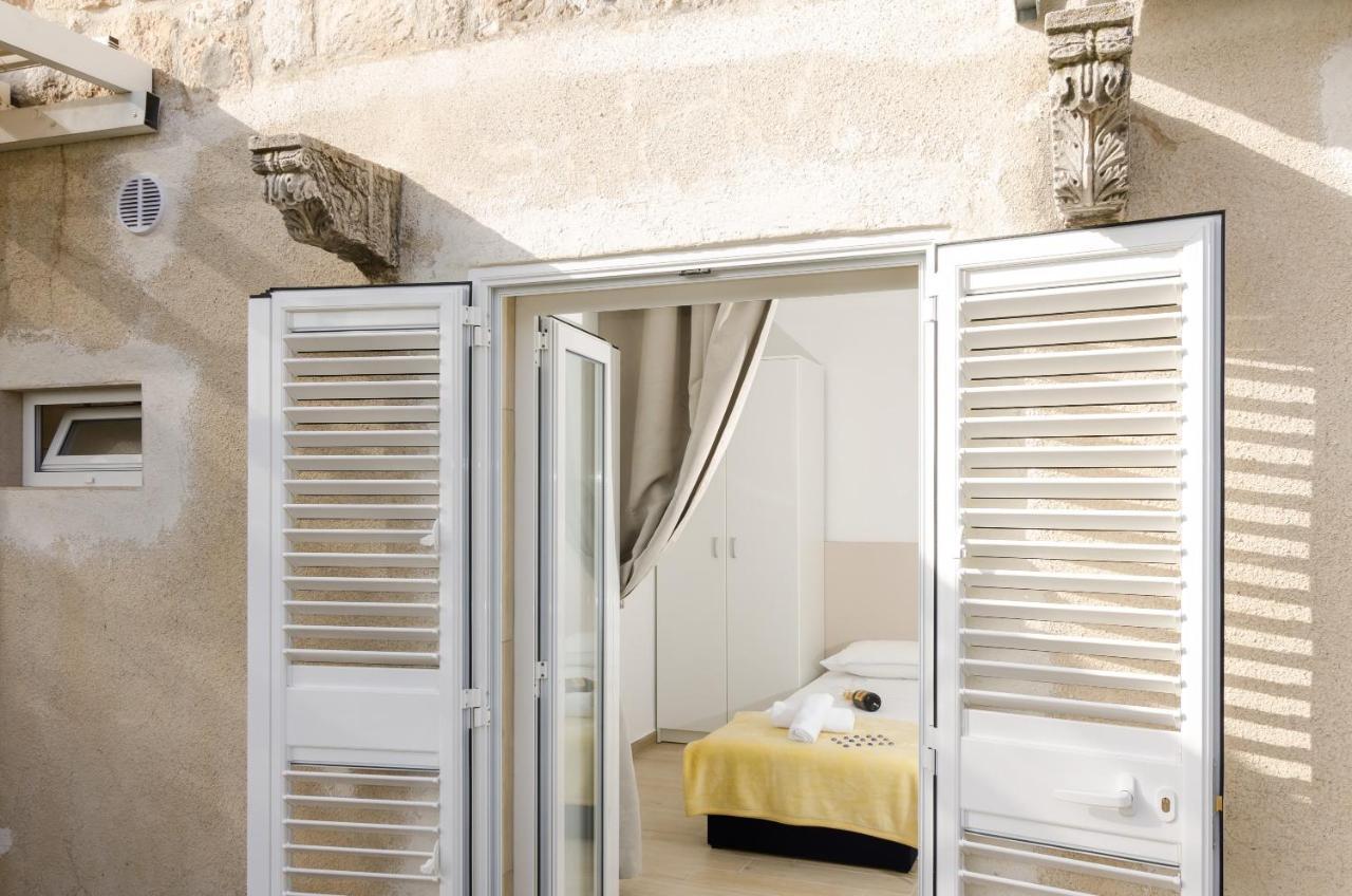 Apartment And Room Kapelica Ντουμπρόβνικ Εξωτερικό φωτογραφία